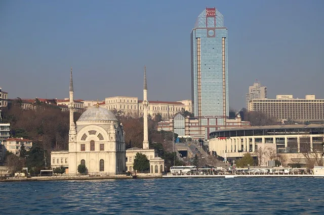 Hagia Sophia Builder: The Vision Behind the Historic Monument